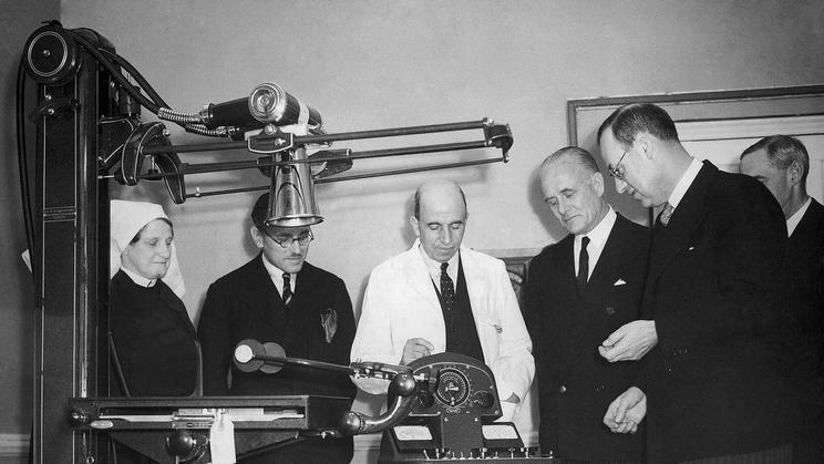 WWII England X-Ray Machines Donated