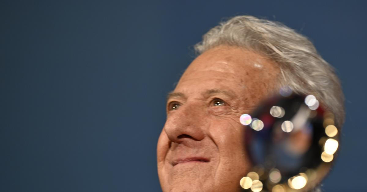 Festival ve Varech začíná, Dustin Hoffman převzal Křišťálový glóbus