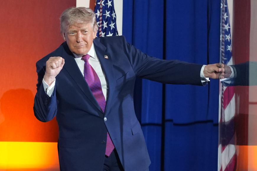 "Čelíme nové ofenzivě radikálů". Trump varoval před komunistickou hrozbou na "naší půdě"