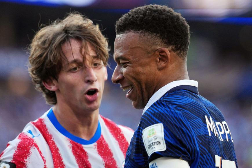 Byla v osmifinále, ale celý svět teď Paraguay nenávidí. Vrchol trapnosti, temná magie, hřímá BBC