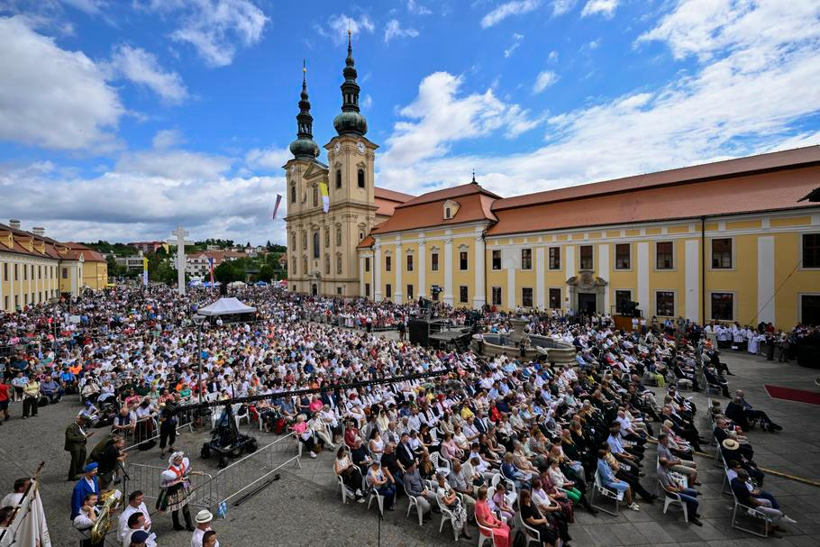 ČR-církve-sociální-zábava-věrozvěsti-Velehrad-FASTPIX