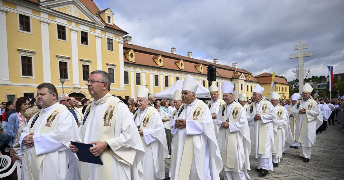 "Čelíme krizi hodnot, je těžké nemít strach," vyslovil na Velehradě brněnský biskup