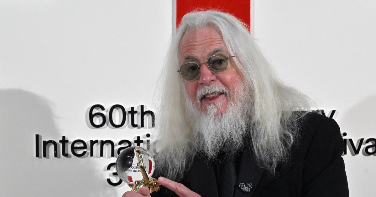 Kameraman Robert Richardson převzal Křišťálový glóbus. A uvedl Bílého ďábla