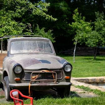 Muzeum historických motorek a strojů v Hradčanech na Prostějovsku