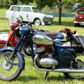 Muzeum historických motorek a strojů v Hradčanech na Prostějovsku
