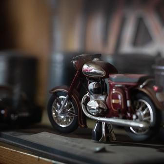 Muzeum historických motorek a strojů v Hradčanech na Prostějovsku