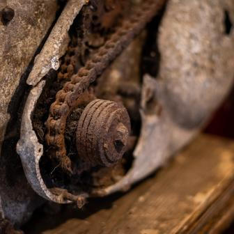 Muzeum historických motorek a strojů v Hradčanech na Prostějovsku