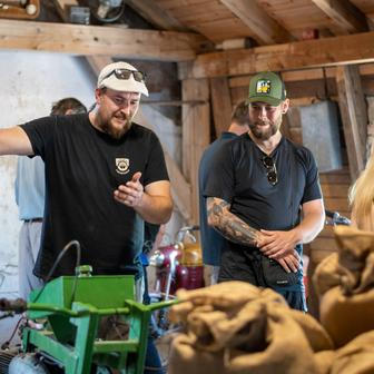 Muzeum historických motorek a strojů v Hradčanech na Prostějovsku