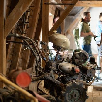Muzeum historických motorek a strojů v Hradčanech na Prostějovsku