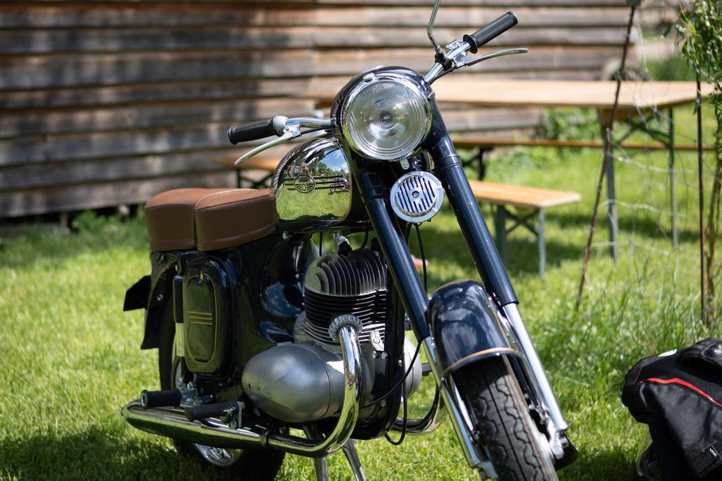 Muzeum historických motorek a strojů v Hradčanech na Prostějovsku