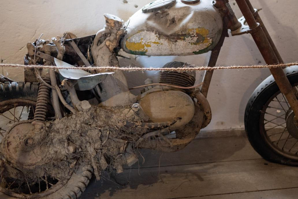 Muzeum historických motorek a strojů v Hradčanech na Prostějovsku