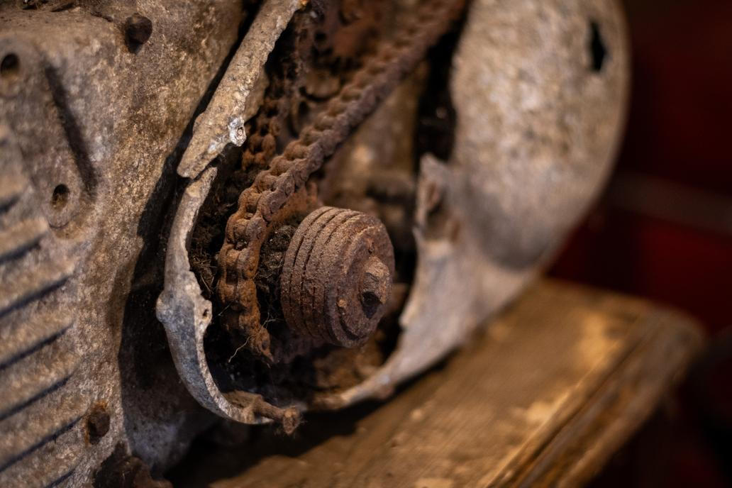 Muzeum historických motorek a strojů v Hradčanech na Prostějovsku