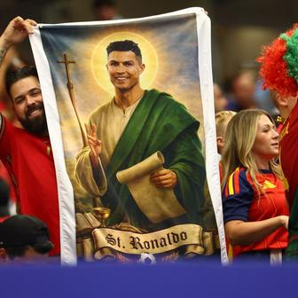 Fanoušci Cristiana Ronalda před osmifinále MS 2026 Portugalsko - Španělsko