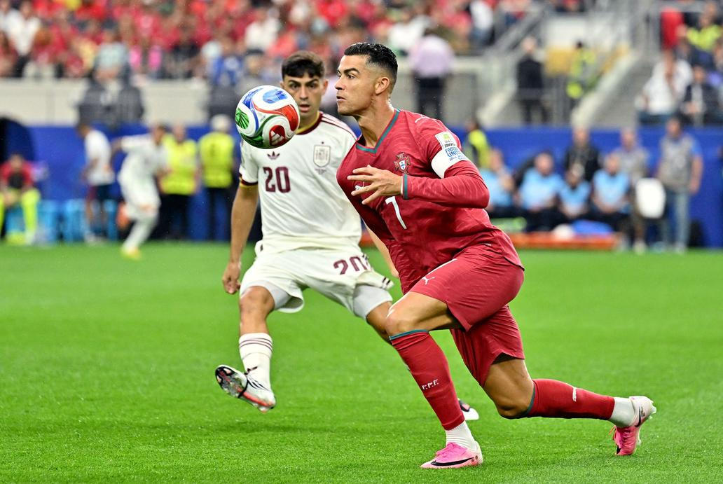Ronaldo a Rodri v osmifinále MS 2026 Portugalsko - Španělsko