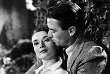 Audrey Hepburnová a Gregory Peck ve filmu Prázdniny v Římě (1953).