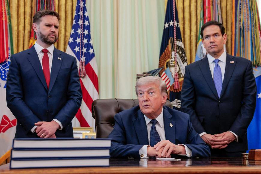 „Vypadá skvěle, že?“ Trump začíná mít jasno o svém nástupci