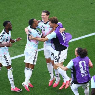 Radost belgických fotbalistů v osmifinále proti USA na MS 2026