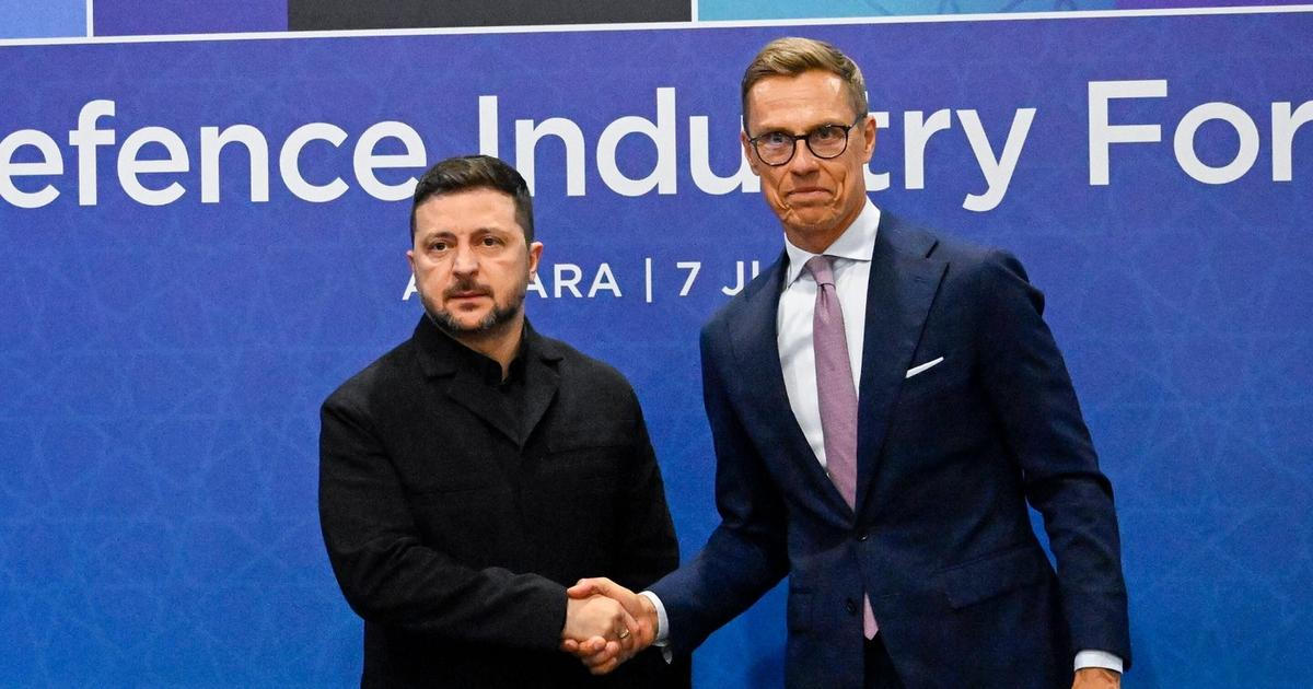 „Ukrajina je ve skvělé pozici.“ NATO chce tvrdší údery na Rusko, říká Trumpův přítel