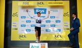 Český cyklista Mathias Vacek v bílém dresu po čtvrté etapě Tour de France 2026