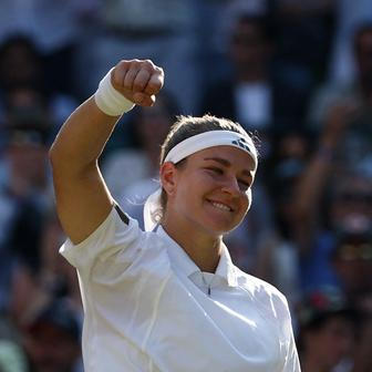 Karolína Muchová slaví postup ze čtvrtfinále Wimbledonu 2026.