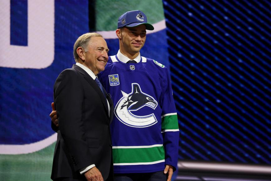 „Bylo to až komické.“ Český talent vládl na kempu v NHL, opatrně se předvídá senzace
