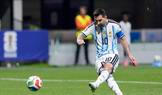 Lionel Messi neproměňuje penaltu v osmifinále MS 2026.
