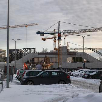 Staveniště dopravního terminálu Ulemiste v estonském Tallinnu, 25. února 2026.