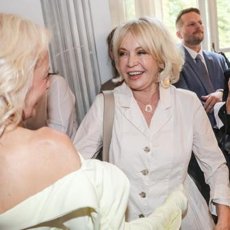 Jana Švandová na přehlídce návrhářky Martiny Pipkové Loudové