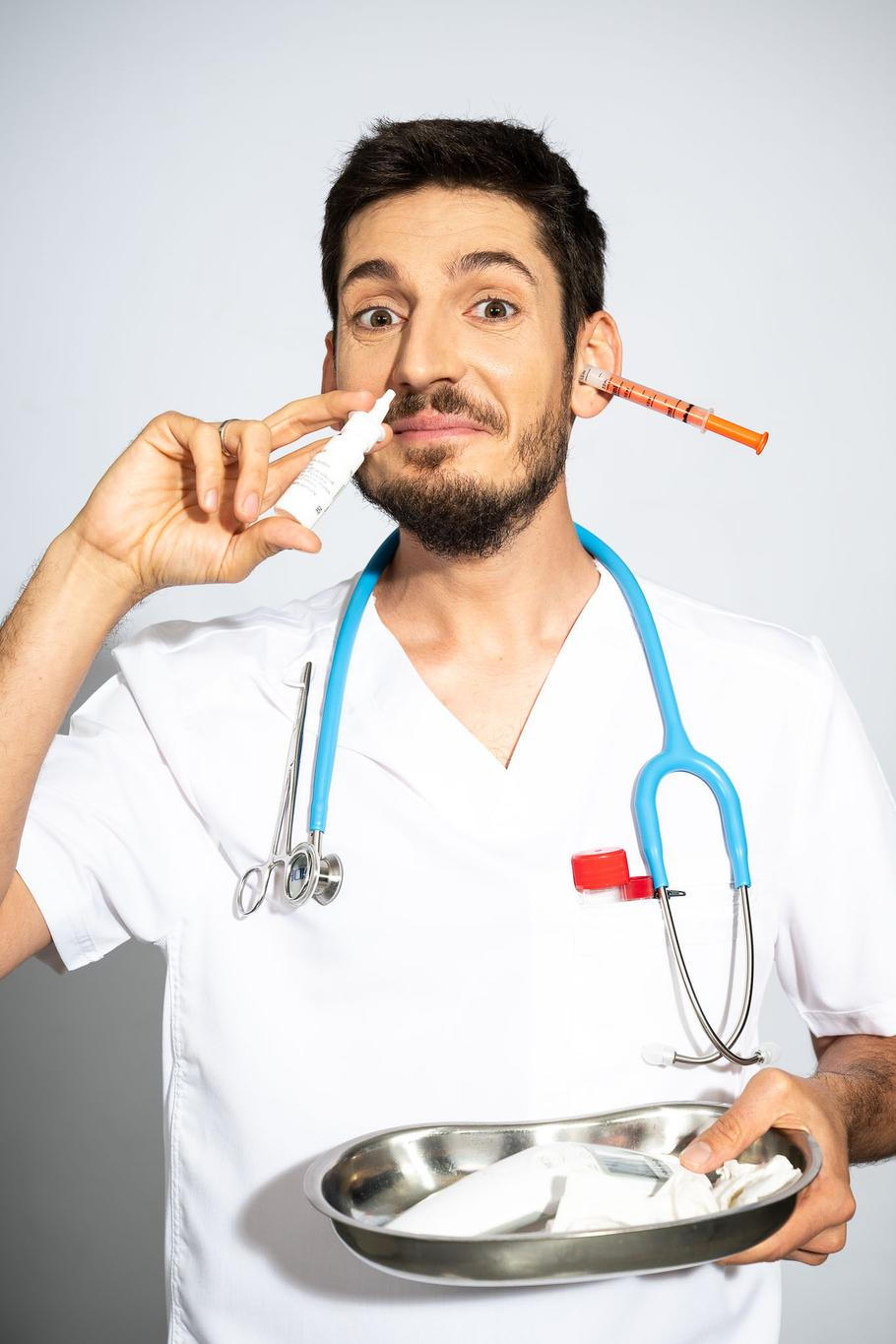 Na „plavecké ucho“ je nejlepší použít Nasivin a Nurofen