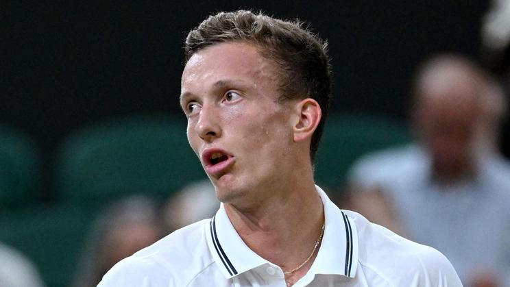 Jiří Lehečka ve 4. kole Wimbledonu 2026