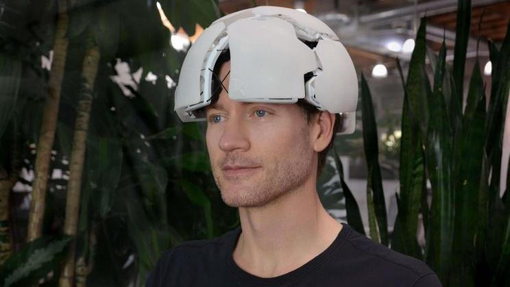 Americký biohacker Bryan Johnson oznámil, že trpí autoimunitní gastritidou – nevyléčitelným onemocněním, při kterém imunitní systém napadá vlastní žaludek.
