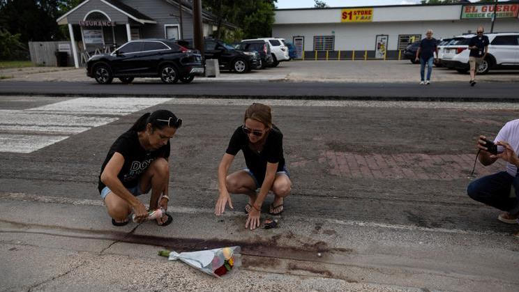 ICE agent fatally shoots Mexican motorist in Texas during vehicle stop, agency says
