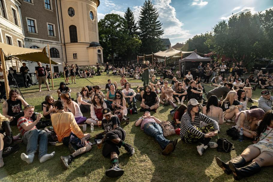 Ještě v roce 2025 se festival Creepy Teepee konal v Kutné Hoře. Letošní 16. ročník proběhne v termínu od 10. do 12. července v Praze na ostrově Štvanice. 