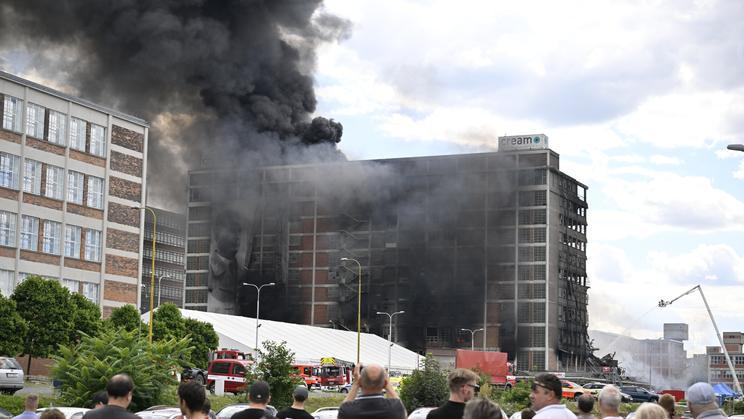 požár, výšková budova č.34, Baťův areál, kouř