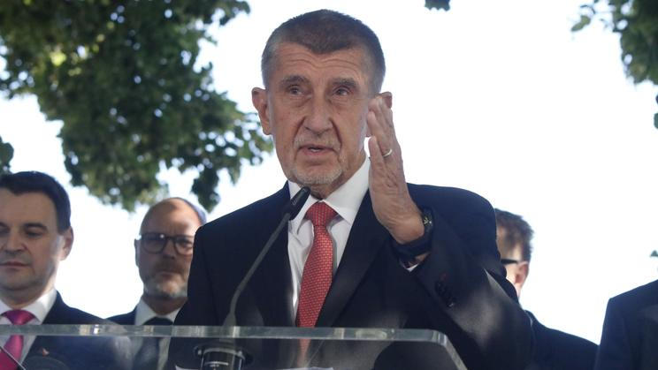 Premiér Andrej Babiš při půlročním bilancování své vlády 9. července 2026