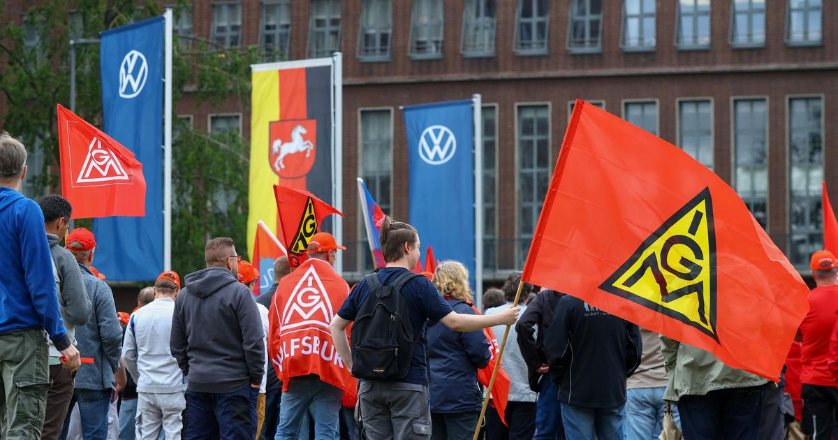 Chystá se propouštění? Volkswagen schválil drastické omezení výroby
