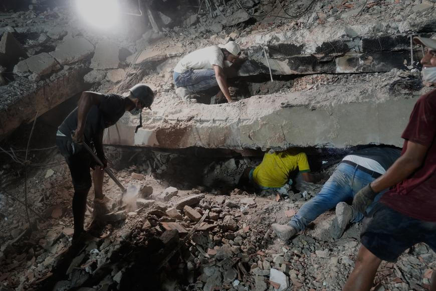 Bilance zemětřesení ve Venezuele dál roste, mrtvých je téměř 3900