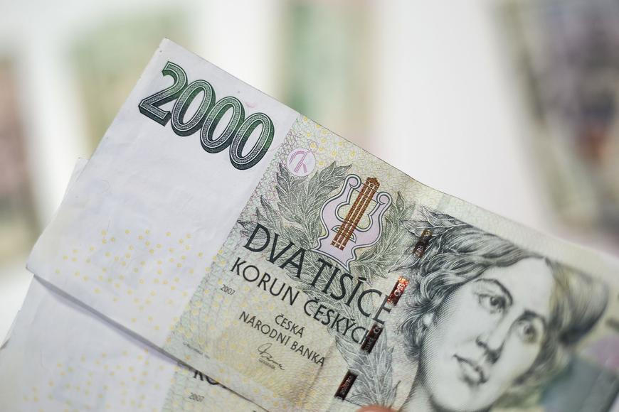 Podvodníci připravili manžele z Rychnovska o téměř osm milionů korun