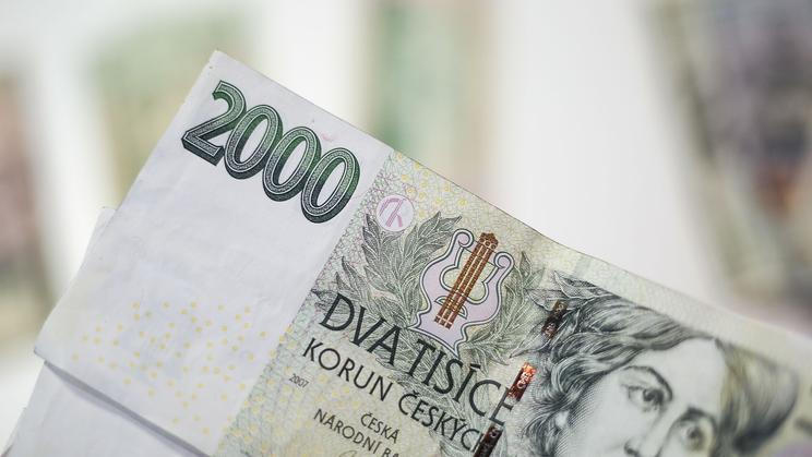 Ilustrační foto, peníze, hotovost, bankovky, Euro, Dolar, Česká koruna, Kč, směna