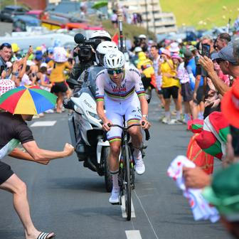 Tadej Pogačar v šesté etapě Tour de France 2026