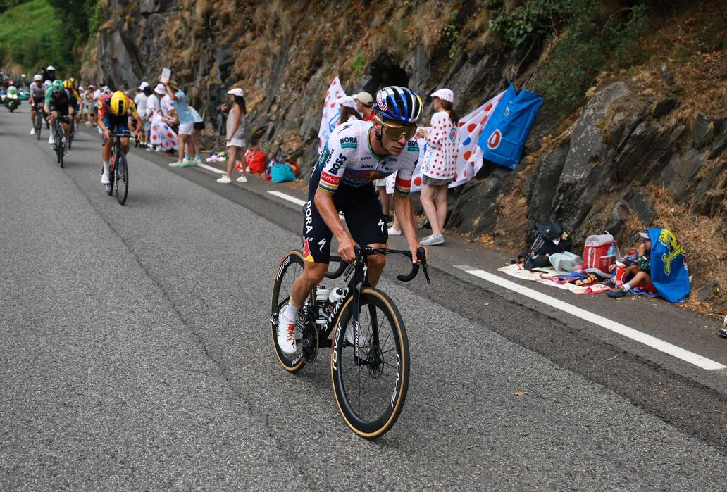 Remco Evenepoel v šesté etapě Tour de France 2026
