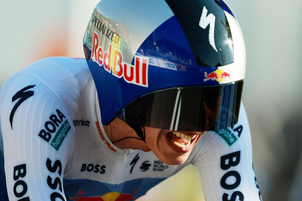 Florian Lipowitz v týmové časovce na Tour de France 2026