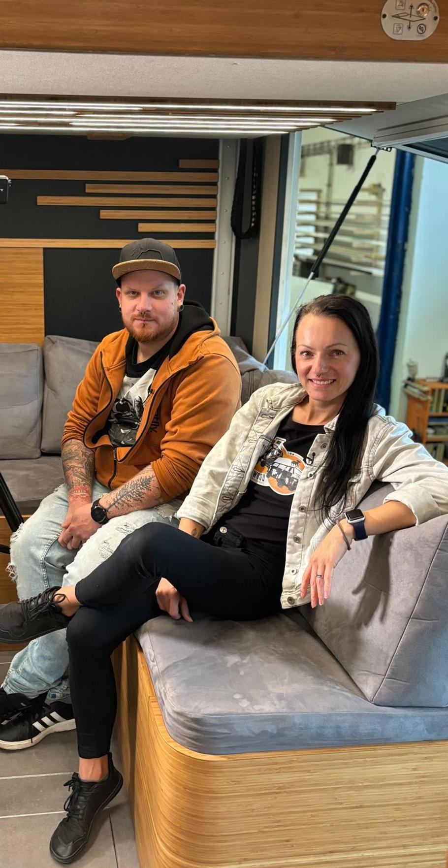 Lenka a Martin Vejnarovi z rodinné firmy VejnyWood