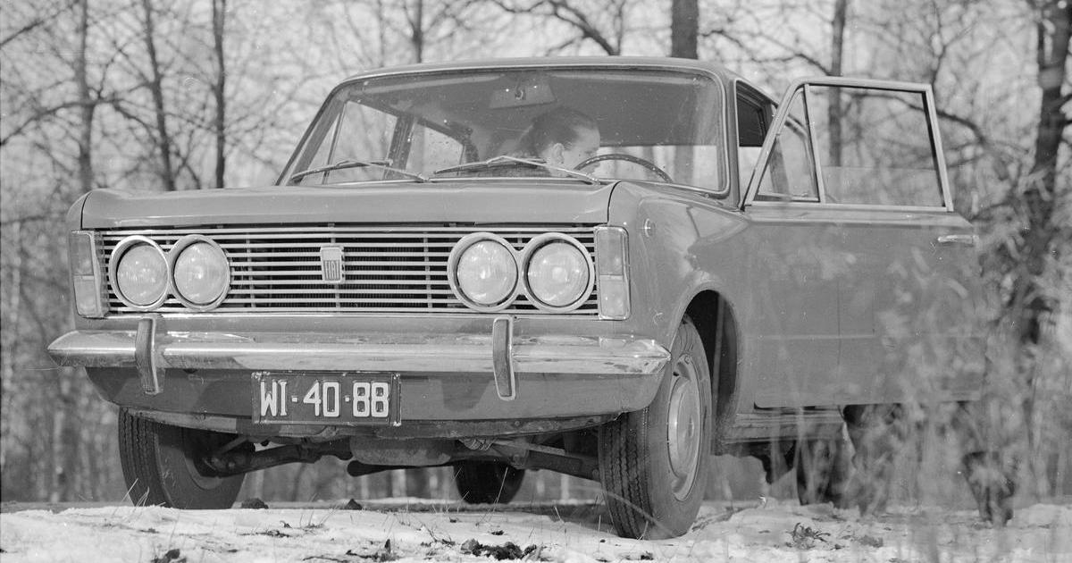 Stalin poslal Poláky o 20 let zpět, zachránit je museli Italové. Jak Fiat změnil polské dějiny