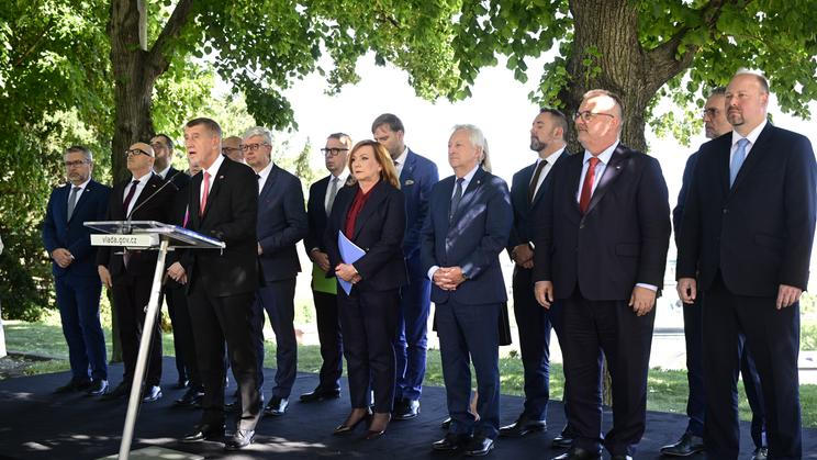 ČR-vláda-hospodářství-program-FASTPIX