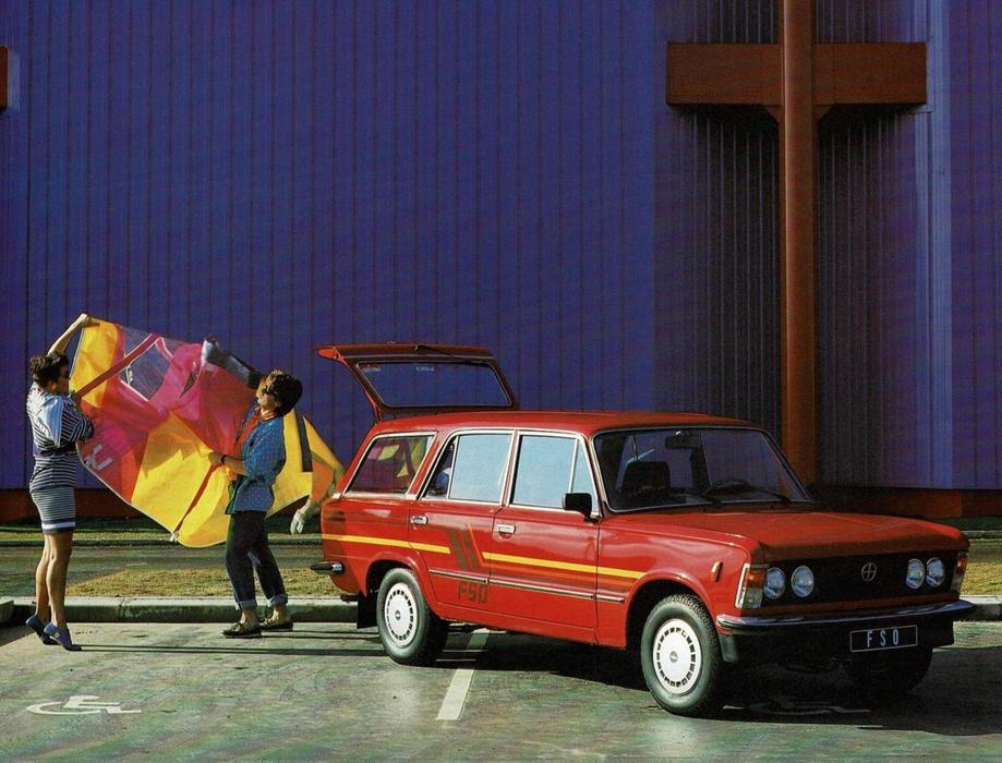 Auto se z dovezených sad montovalo v Egyptě, prodávalo se i ve Francii nebo Velké Británii, nechyběly ani různé speciální edice.
