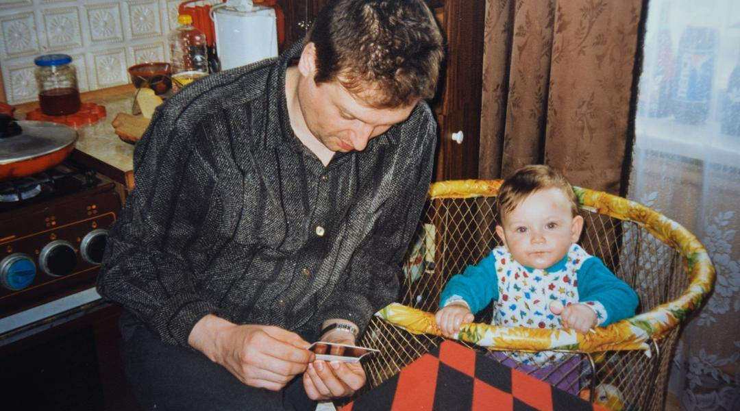 Těchto 37 věcí vás okamžitě vrátí do devadesátek a připomene dobu céček, walkmanů, tamagoči i přetáčení kazet tužkou.