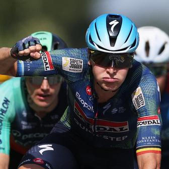 Tim Merlier v cíli osmé etapy Tour de France 2026