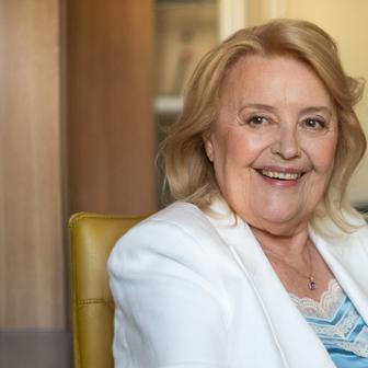 Magda Vášáryová