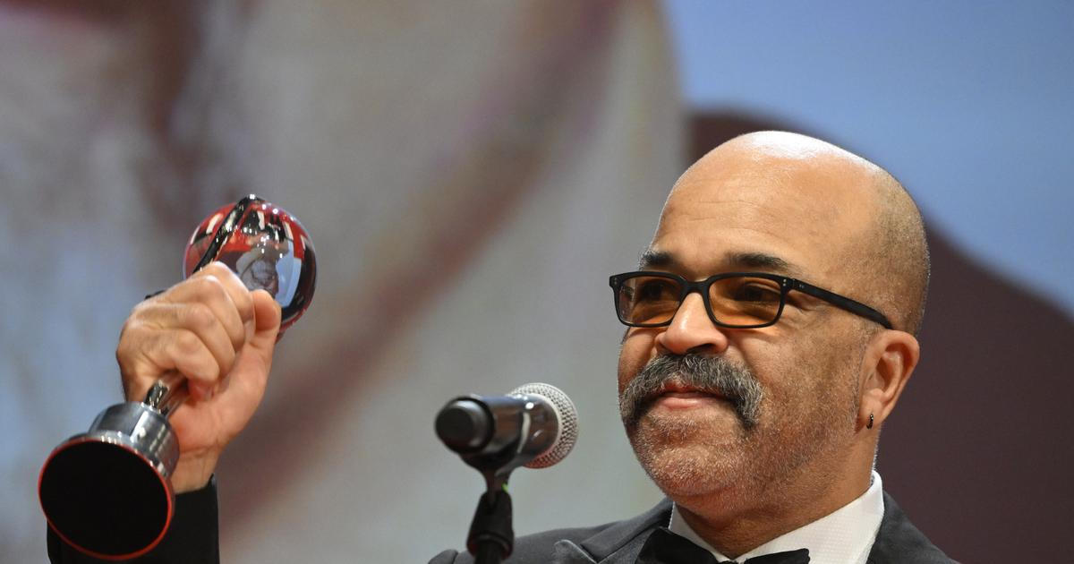 "Jiří Bartoška mi tady chybí." Herec Jeffrey Wright získal Cenu prezidenta festivalu